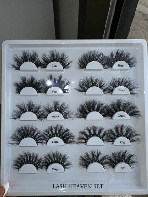 LASHBOOKS – BOMB EXTENSIONS
